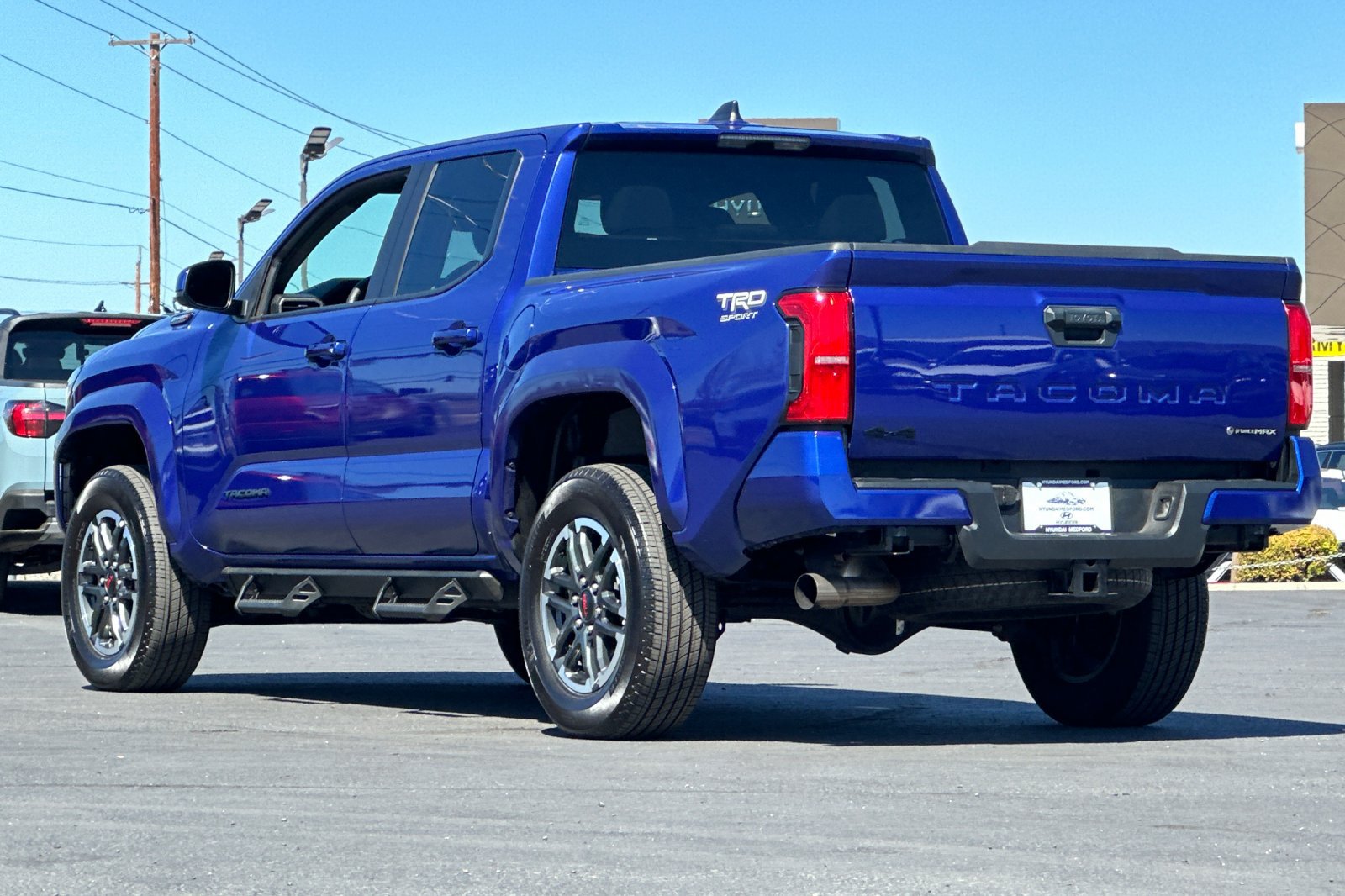 Used 2025 Toyota Tacoma TRD Sport AWD/4WD image 6