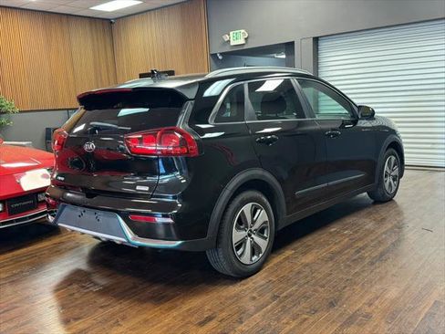 Used 2019 Kia Niro LX image 5