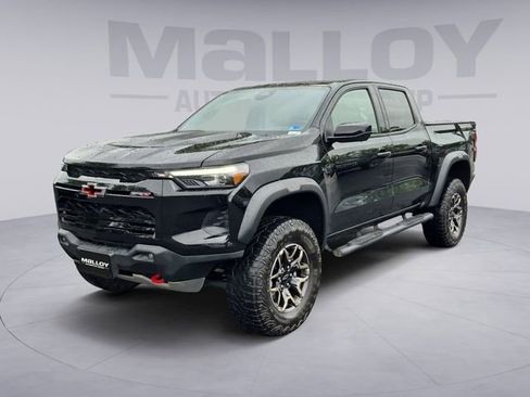 Used 2024 Chevrolet Colorado ZR2 w/ ZR2 Convenience Package III AWD/4WD image 1