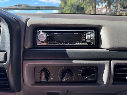 Used 1996 Ford F250 4x4 SuperCab image 25
