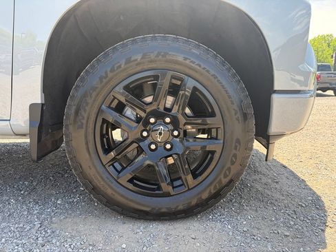 Used 2024 Chevrolet Silverado 1500 RST w/ Convenience Package II AWD/4WD image 23