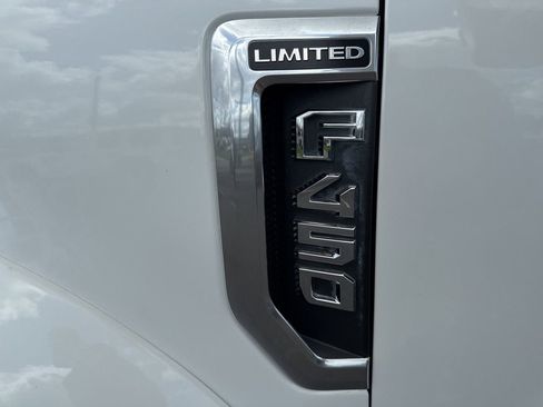 Used 2022 Ford F450 Limited w/ FX4 Off-Road Package image 16