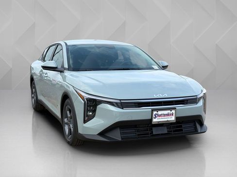 New 2026 Kia K4 FWD image 3