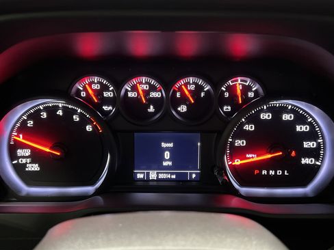 Used 2023 Chevrolet Silverado 1500 Custom image 9