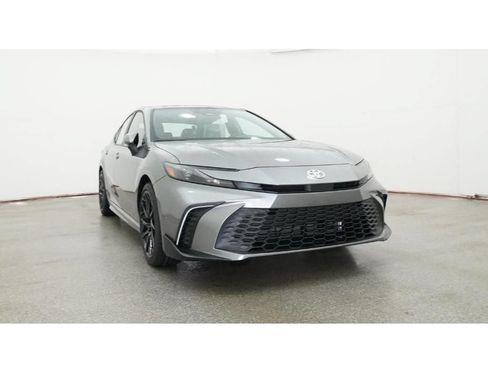 New 2026 Toyota Camry SE w/ Multimedia Upgrade Package FWD image 30