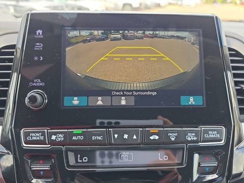 Used 2018 Honda Odyssey EX image 24