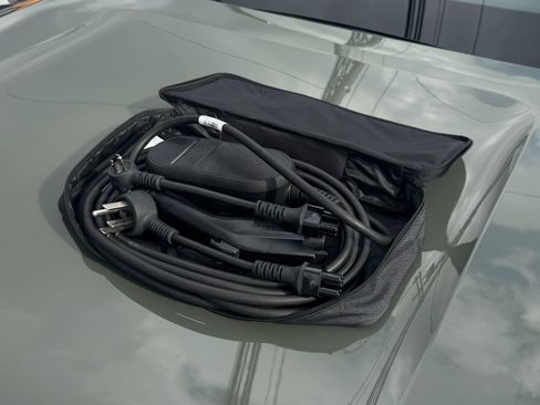 Used 2024 Rivian R1S Launch Edition image 74