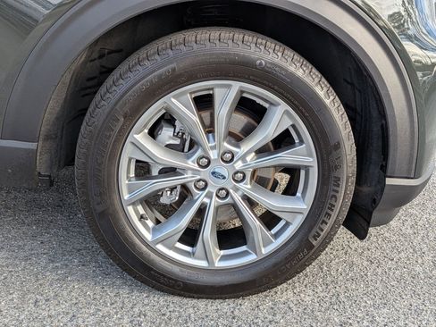 Certified 2023 Ford Explorer Limited w/ Equipment Group 301A image 12