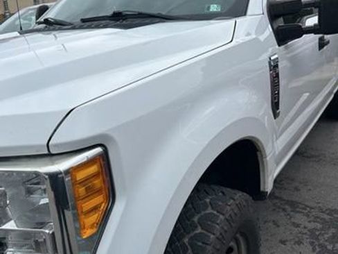 Used 2017 Ford F250 XL w/ XL Value Package AWD/4WD image 1