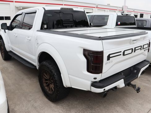 Used 2019 Ford F150 Raptor w/ Equipment Group 802A Luxury AWD/4WD image 8