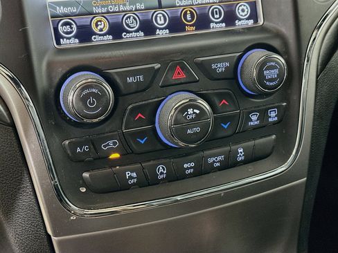 Used 2018 Jeep Grand Cherokee Altitude AWD/4WD image 20