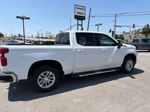 Used 2025 Chevrolet Silverado 1500 LT w/ Z71 Off-Road Package AWD/4WD image 16