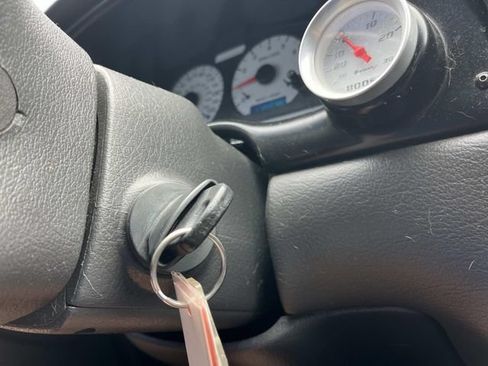 Used 2004 Ford Mustang GT RWD image 28