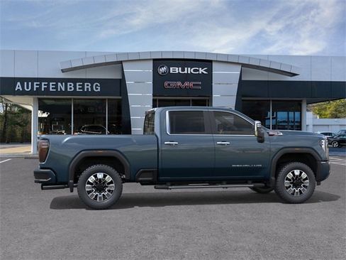 New 2025 GMC Sierra 2500 Denali w/ Technology Package image 5