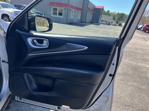 Used 2019 INFINITI QX60 Luxe w/ Essential Package image 40