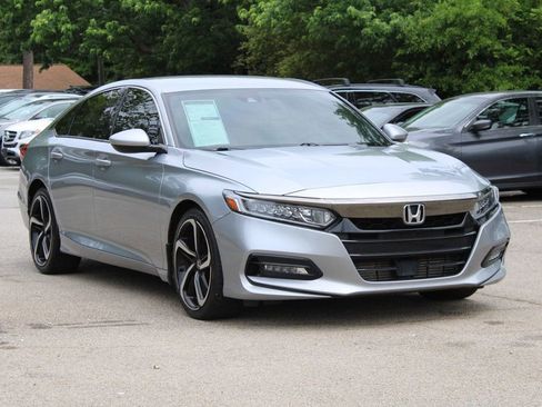 Used 2019 Honda Accord Sport image 1