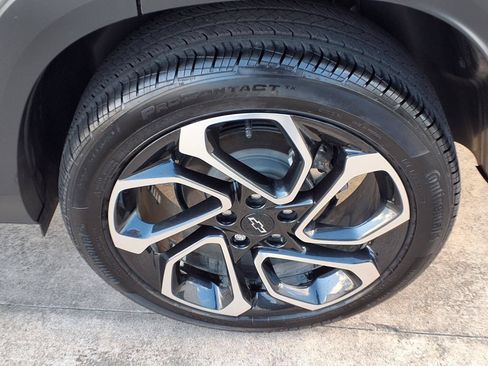 Used 2025 Chevrolet Trax RS w/ Driver Confidence Package FWD image 10