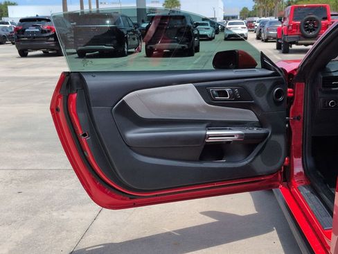 Used 2024 Ford Mustang Coupe RWD image 7