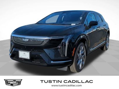 New 2025 Cadillac Optiq Luxury 1