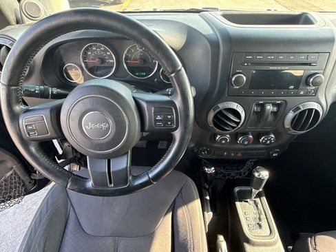 Used 2013 Jeep Wrangler Sport image 17