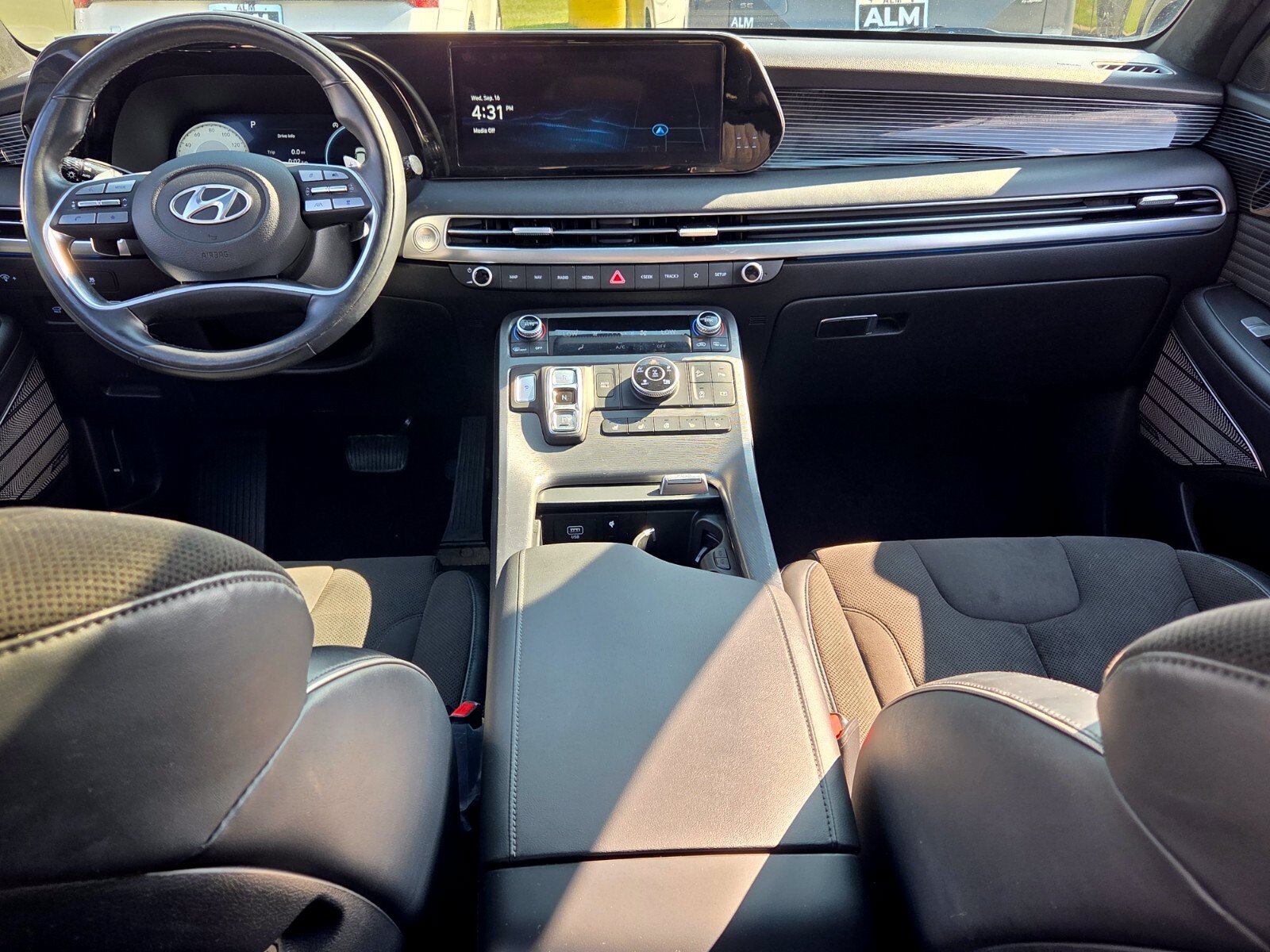 Used 2024 Hyundai Palisade Calligraphy AWD/4WD image 8