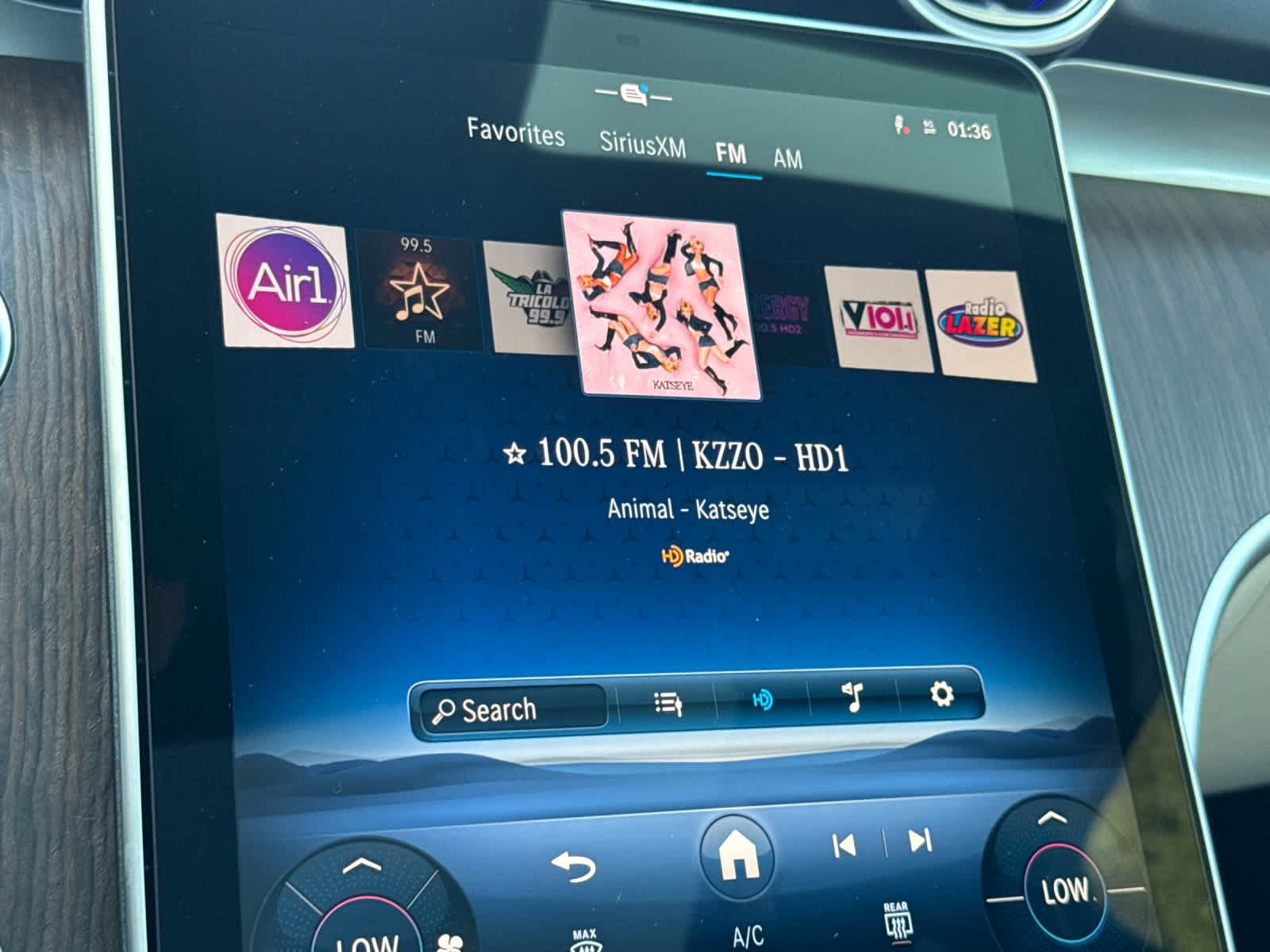 New 2026 Mercedes-Benz C 300 4MATIC Sedan image 17