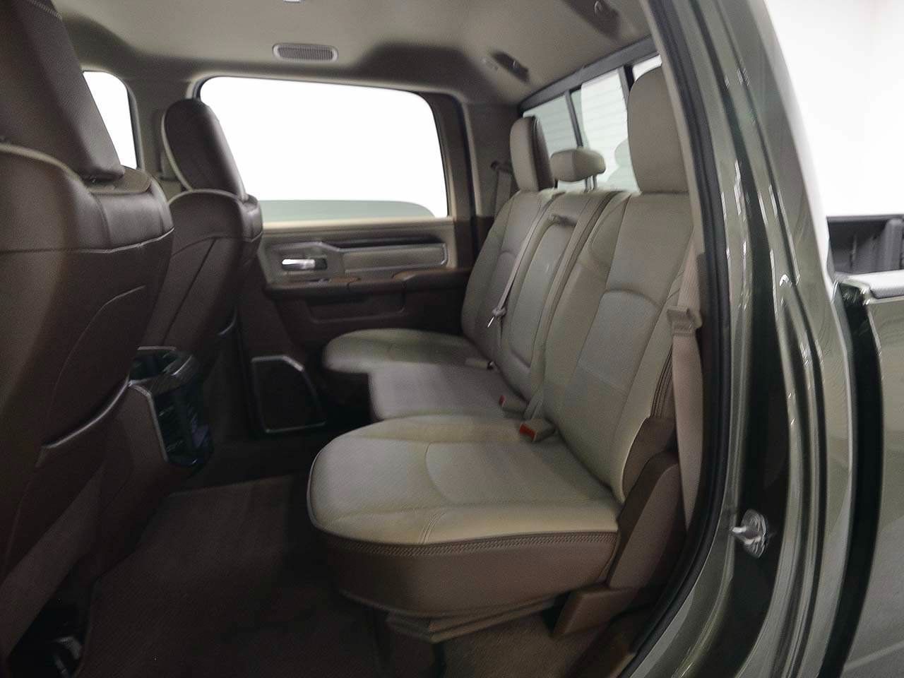 Used 2020 RAM 2500 Laramie AWD/4WD image 13