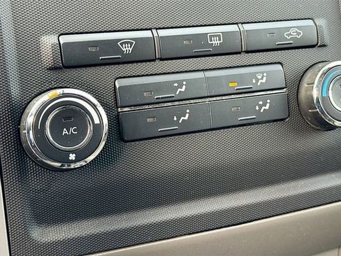 Used 2012 Nissan Frontier SV w/ SV Premium Utility Pkg image 14