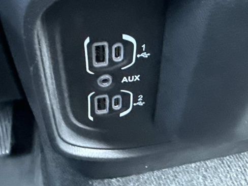 Used 2023 RAM 1500 Big Horn AWD/4WD image 20