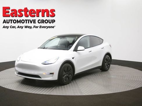 Used 2020 Tesla Model Y Long Range image 52