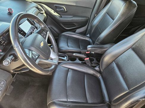 Used 2017 Chevrolet Trax Premier w/ Driver Confidence II Package image 13