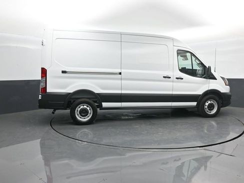 New 2026 Ford Transit 250 148 Medium Roof image 8