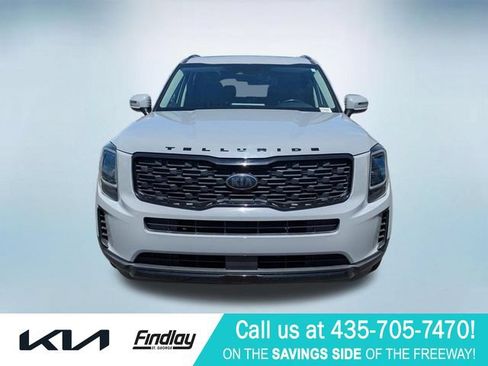 Used 2021 Kia Telluride EX w/ EX Premium Package AWD/4WD image 3
