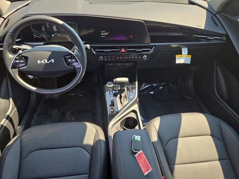 New 2025 Kia Niro SX image 21