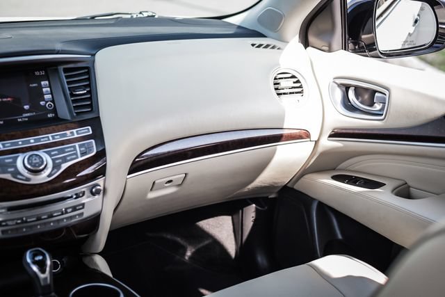 Used 2017 INFINITI QX60 Luxe w/ Deluxe Technology Package AWD/4WD image 25