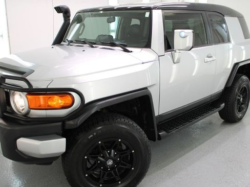 Used 2008 Toyota FJ Cruiser 2WD image 20