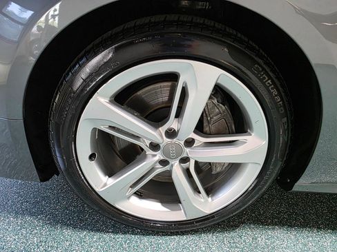 Used 2018 Audi A8 L 4.0T w/ Executive Package image 12