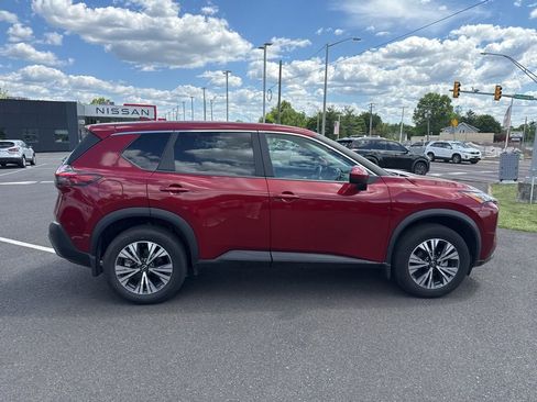Used 2023 Nissan Rogue SV AWD/4WD image 8