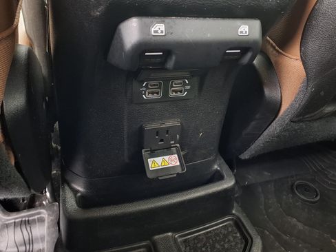 Used 2020 Jeep Wrangler Unlimited Rubicon AWD/4WD image 15