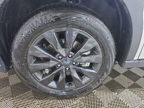 Certified 2025 Subaru Outback Onyx Edition AWD/4WD image 10