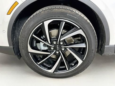Used 2023 Lincoln Corsair Reserve w/ Equipment Group 202A FWD image 8