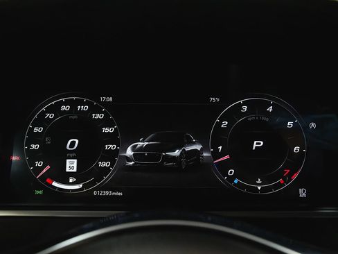 Used 2021 Jaguar F-TYPE R-Dynamic AWD/4WD image 32