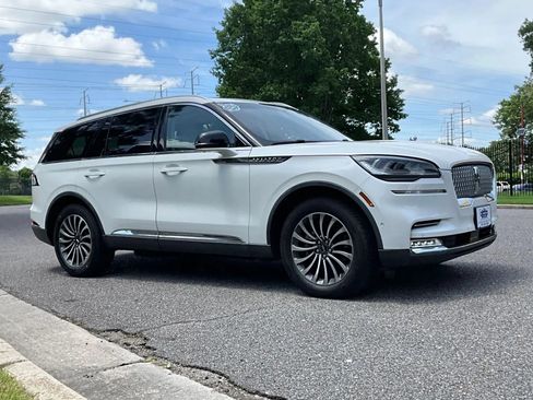 Used 2021 Lincoln Aviator Reserve w/ Equipment Group 201A AWD/4WD image 4