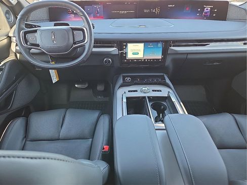 New 2026 Lincoln Navigator L Reserve w/ Jet Appearance Package image 9