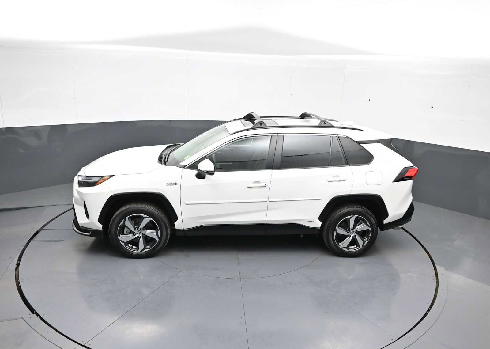 Used 2023 Toyota RAV4 SE w/ Weather & Moonroof Package AWD/4WD image 41