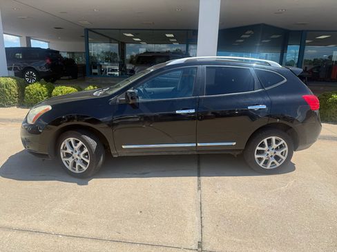 Used 2012 Nissan Rogue SL AWD/4WD image 9