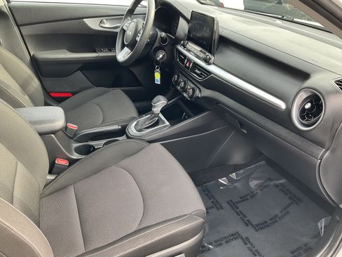 Used 2024 Kia Forte LXS FWD image 21