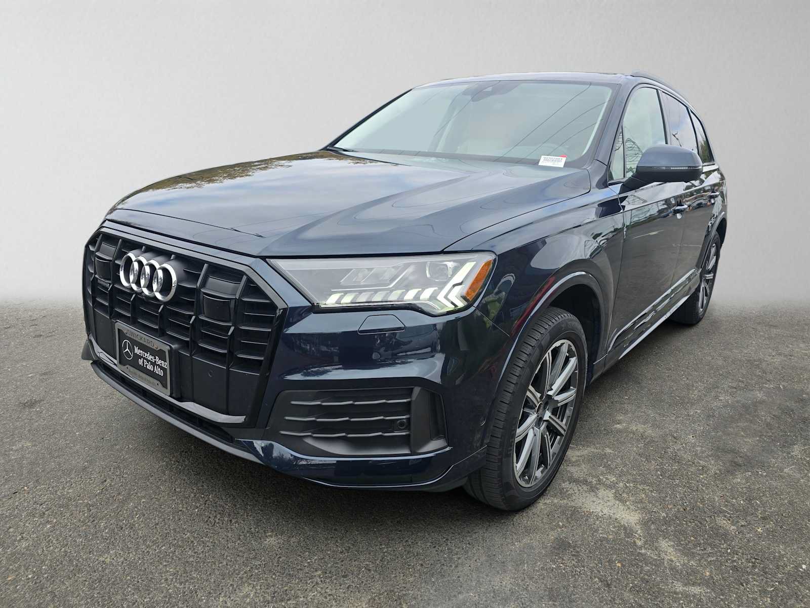 Used 2023 Audi Q7 2.0T Premium Plus w/ Premium Plus Package AWD/4WD image 7