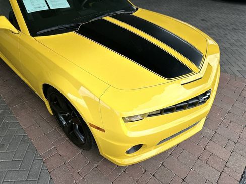 Used 2010 Chevrolet Camaro SS w/ RS Package RWD image 31