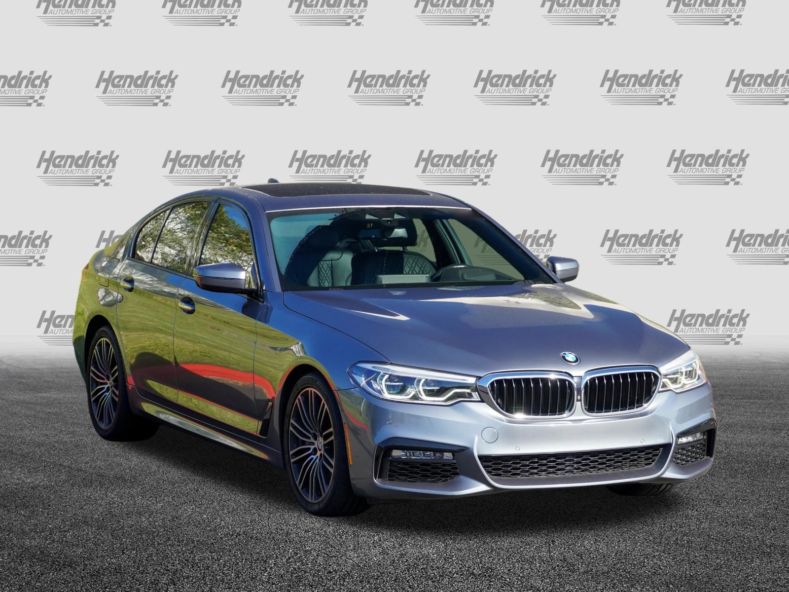 Used 2017 BMW 540i RWD image 2